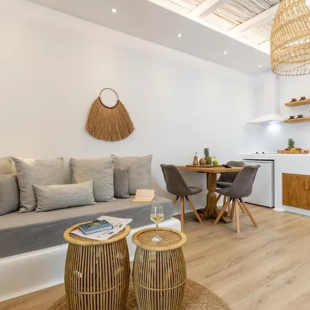 Naxos Anamnisi Apartmanhotel 4*